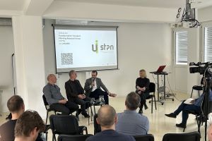 Kako do boljših regionalnih železniških povezav brez milijardnih investicij? Izkušnje iz Avstrije, Švedske in Japonske