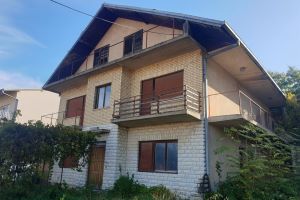 Lastniki velikih hiš z neizkoriščenimi bivalnimi površinami, vabljeni k sodelovanju v raziskovalnem intervjuju